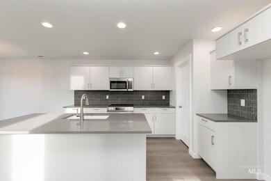 4183 N Delphi Ave, Meridian, ID 83646 - photo 5