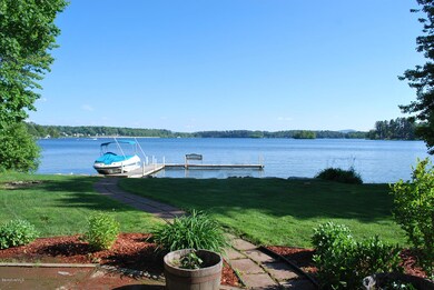 Lakeview  (looking south)