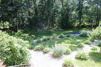 132 Acropolis Rd, Lowell, MA 01854 - photo 5