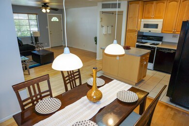 327 McKinley_Great room