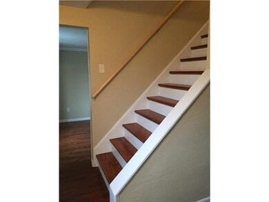 Entry/Foyer.