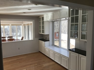 28 Caroline Dr, Milford, MA 01757 - photo 7