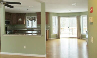 36 Carroll Ln, Seabrook, NH 03874 - photo 2