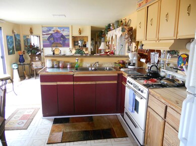 25999 N Mitchell Ln, Paulden, AZ 86334 - photo 5