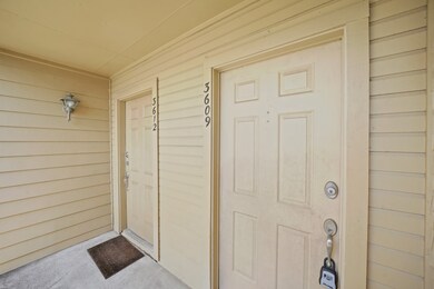 11201 Lynbrook Dr unit 3609, Houston, TX 77042 - photo 5