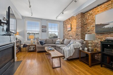 273 W 2nd St unit 1, Boston, MA 02127 - photo 2