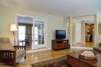 3112 Wolfe Ct, Naperville, IL 60564 - photo 6