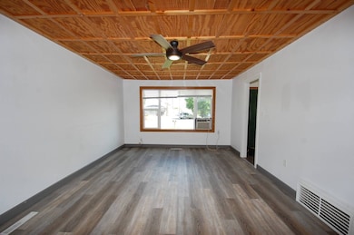 living room - 211 unit