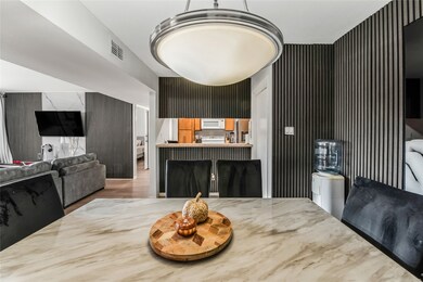 3085 Walnut Bend Ln unit 11, Houston, TX 77042 - photo 5