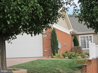 204 Stony Pointe Way, Strasburg, VA 22657 - photo 3