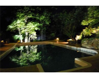 Swimming Pool/Hot Tub/Sauna.