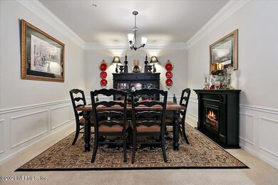 DiningRoom