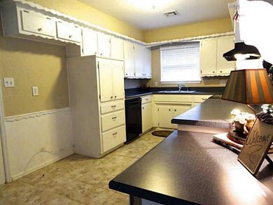 4105 NW 53rd St, Oklahoma City, OK 73112 - photo 7