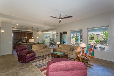 006_Living Room