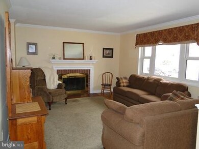 2302 Peggy Ln, Silver Spring, MD 20910 - photo 3