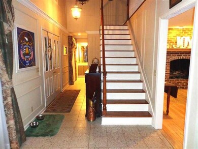 2545 California St, Columbus, IN 47201 - photo 5