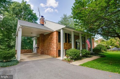 14212 Lewisdale Rd, Clarksburg, MD 20871 - photo 3