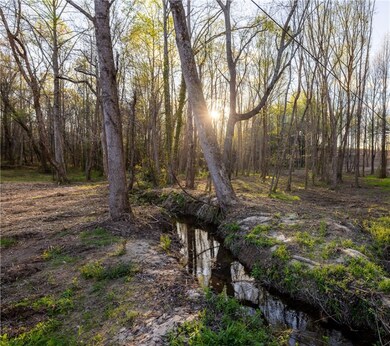 4637 Howe Rd, Greer, SC 29651 - photo 2