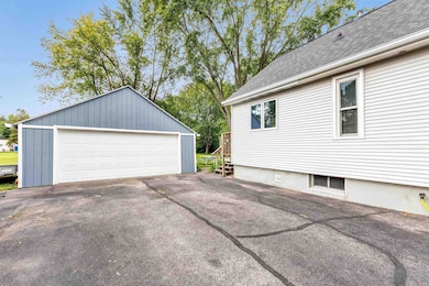 1250 Cass St, Green Bay, WI 54301 - photo 5