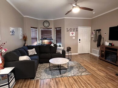 808 E 7th St, Bonham, TX 75418 - photo 6