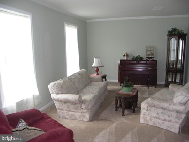 305 Apple Cross Rd, Harpers Ferry, WV 25425 - photo 6