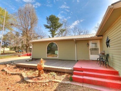 18303 Stevens Rd, Shawnee, OK 74801 - photo 5