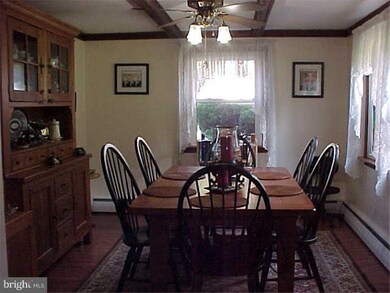 414 Camelot Dr, Brookhaven, PA 19015 - photo 5