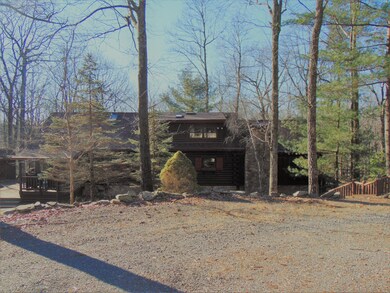 137 Gunstock Ln, Tafton, PA 18464 - photo 3