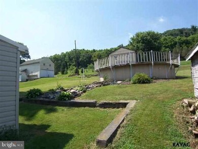 940 2nd St, Mount Wolf, PA 17347 - photo 7
