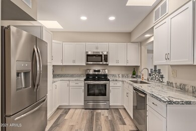 13627 N 111th Ave, Sun City, AZ 85351 - photo 7