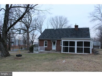 246 W Cherry Ln, Souderton, PA 18964 - photo 5