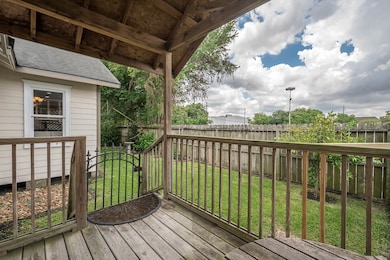 3926 Colgate St, Houston, TX 77087 - photo 5