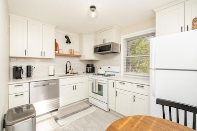 5909 Xerxes Ave S, Minneapolis, MN 55410 - photo 6