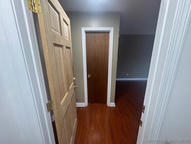 15 Crest St unit A3, West Haven, CT 06516 - photo 2