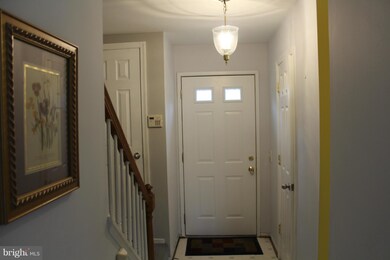 17431 Pipers Way, Olney, MD 20832 - photo 2