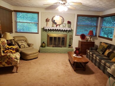 7052 Holiday Rd N, Jacksonville, FL 32216 - photo 7