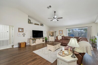 3170 Border Creek Dr-03