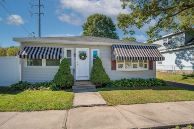 15 Wilfred St, West Springfield, MA 01089 - photo 2