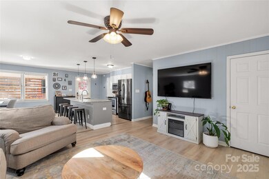 1513 University Dr, Lancaster, SC 29720 - photo 5