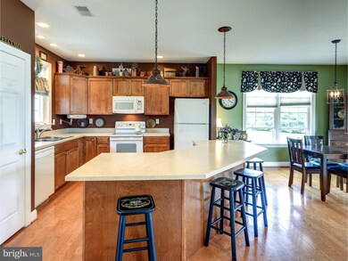 17 Summerlin Dr, Honey Brook, PA 19344 - photo 5