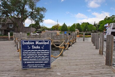 10 Birch Bluff Rd, Excelsior, MN 55331 - photo 5