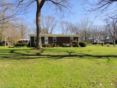 949 Uwharrie St, Asheboro, NC 27203 - photo 6