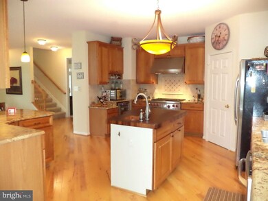 3901 Stonegate Ct, White Plains, MD 20695 - photo 5