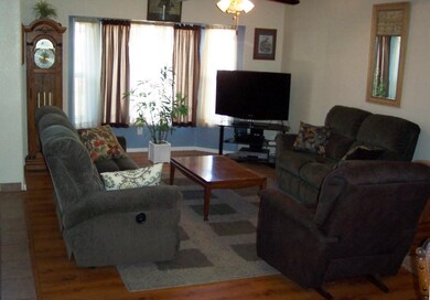 Living room 2