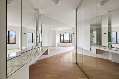 The Sovereign unit 20F, New York, NY 10022 - photo 5