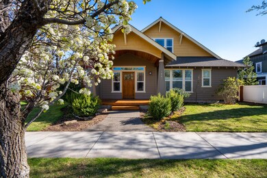 1662 NW Ivy Ave, Redmond, OR 97756 - photo 3