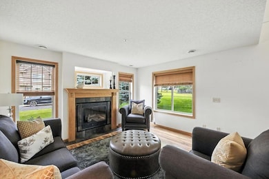 5460 100th Ln N, Brooklyn Park, MN 55443 - photo 2