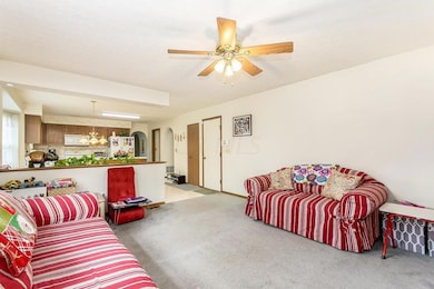 2429 Vining Dr, Columbus, OH 43229 - photo 6