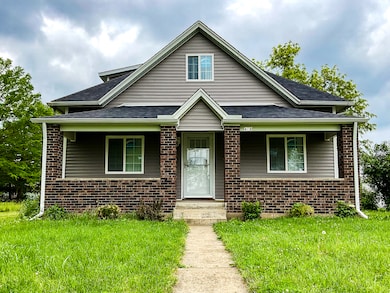 418 S Main St, Rankin, IL 60960 - photo 3