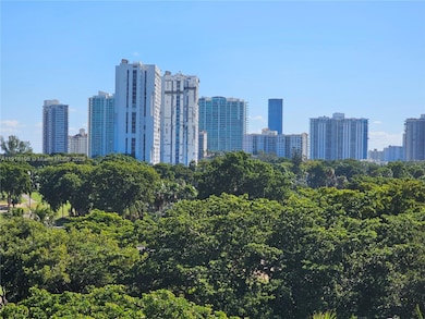 20500 W Country Club Dr unit 716, Aventura, FL 33180 - photo 2